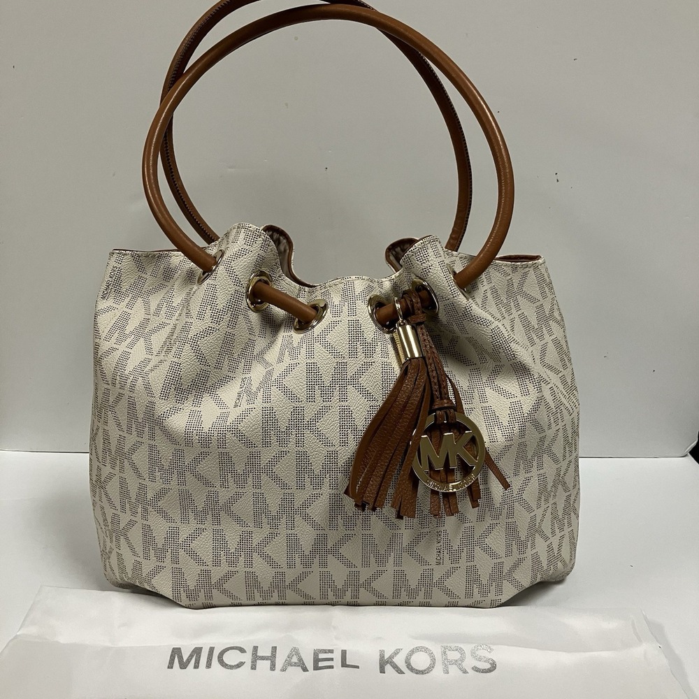 Michael Kors Jet Set Gathered Signature Canvas Ring Handles Shoulder Bag‎